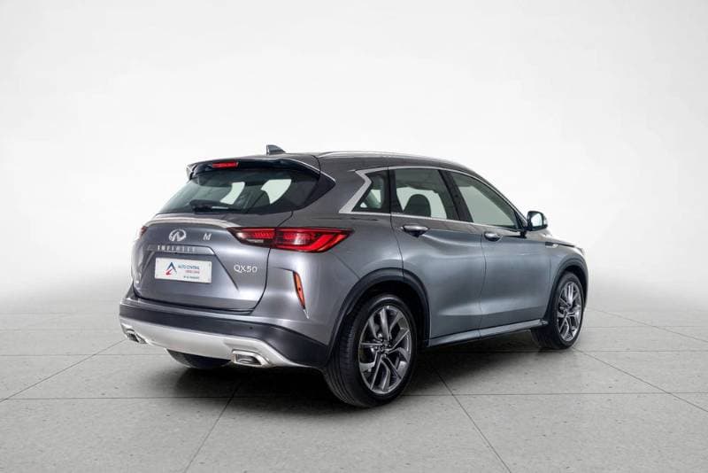 2023 Infiniti QX50 thumbnail 3