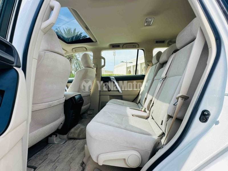 2020 Toyota Land Cruiser Prado thumbnail 9