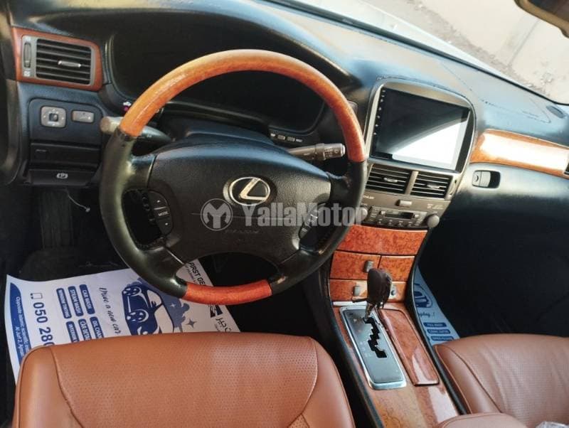 2002 Lexus LS 430 thumbnail 4