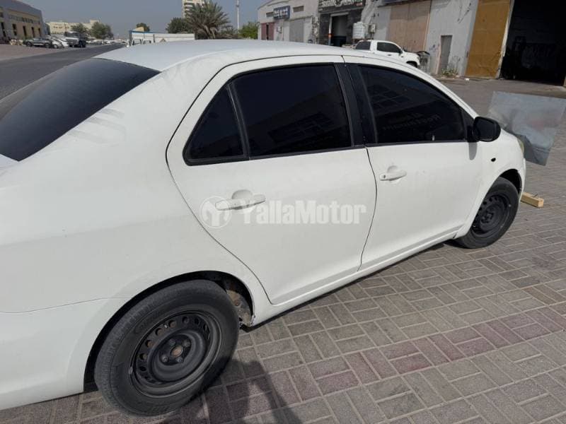 2007 Toyota Yaris thumbnail 3