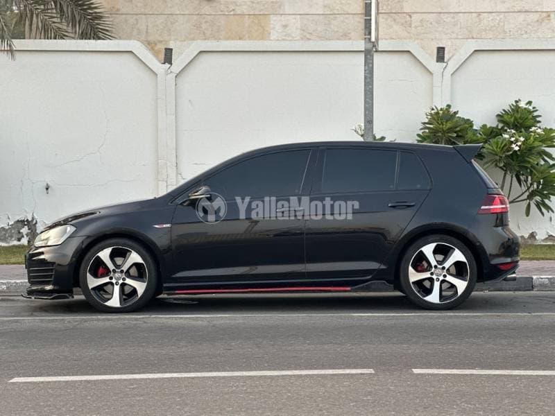 2015 Volkswagen GTI thumbnail 5