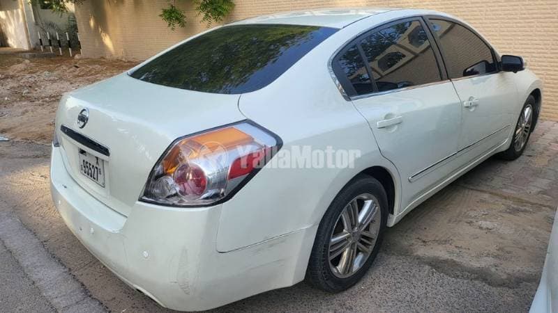 2008 Nissan Altima thumbnail 4