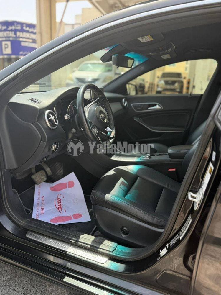 2015 Mercedes-Benz CLA-Class thumbnail 3