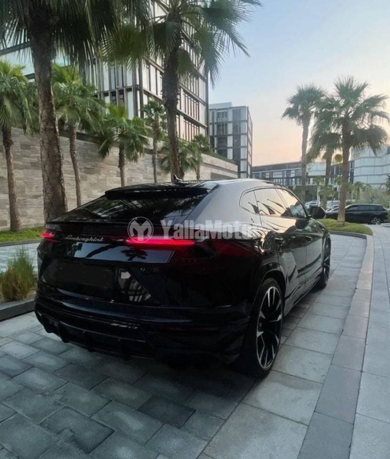 2020 Lamborghini Urus thumbnail 4