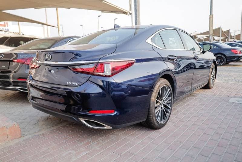 2024 Lexus ES thumbnail 3