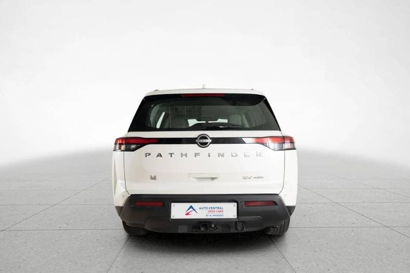 2024 Nissan Pathfinder thumbnail 4