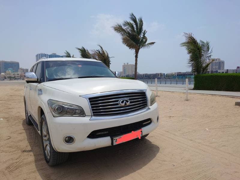 2011 Infiniti QX56 thumbnail 3