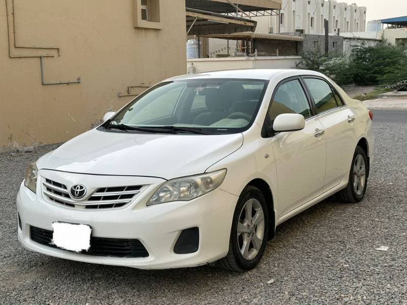 2013 Toyota Corolla thumbnail 2