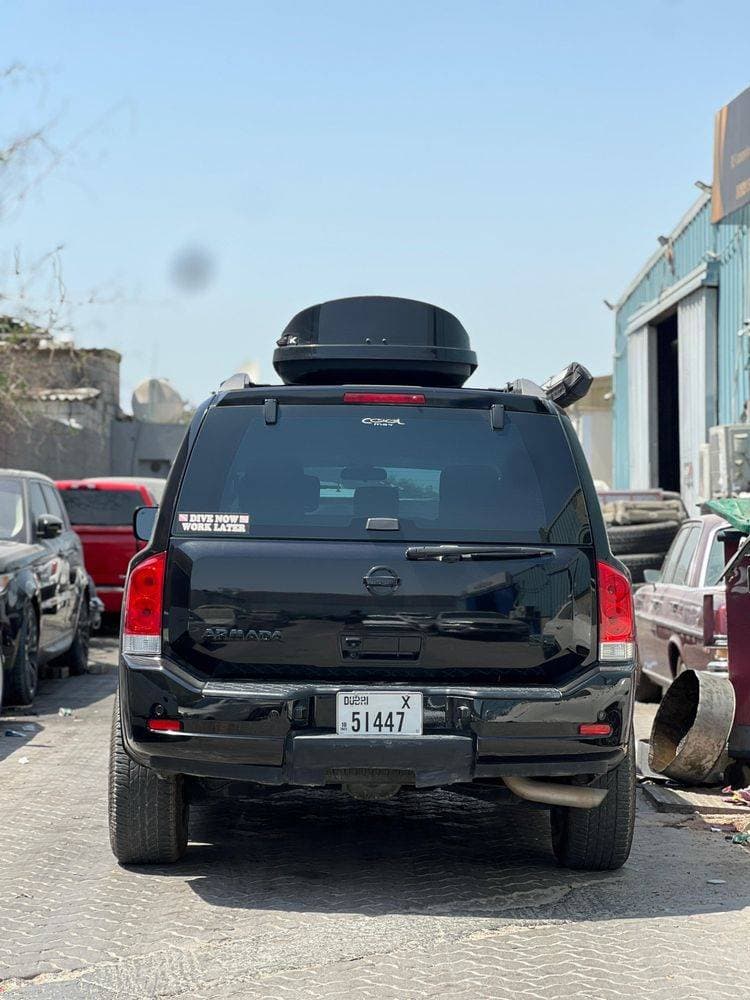 2010 Nissan Armada thumbnail 4