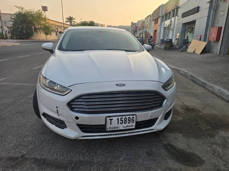 2014 Ford Fusion thumbnail 3
