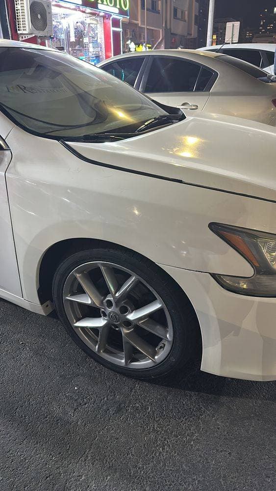 2011 Nissan Maxima thumbnail 5