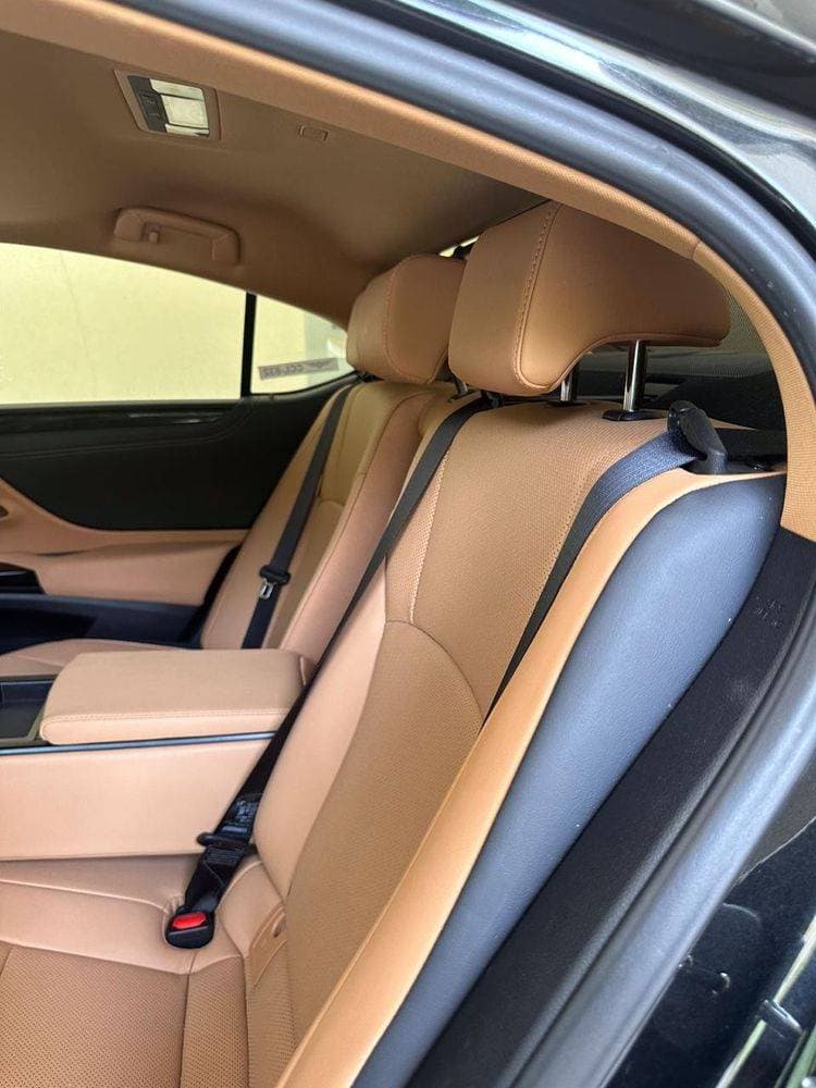 2024 Lexus ES-Series thumbnail 6