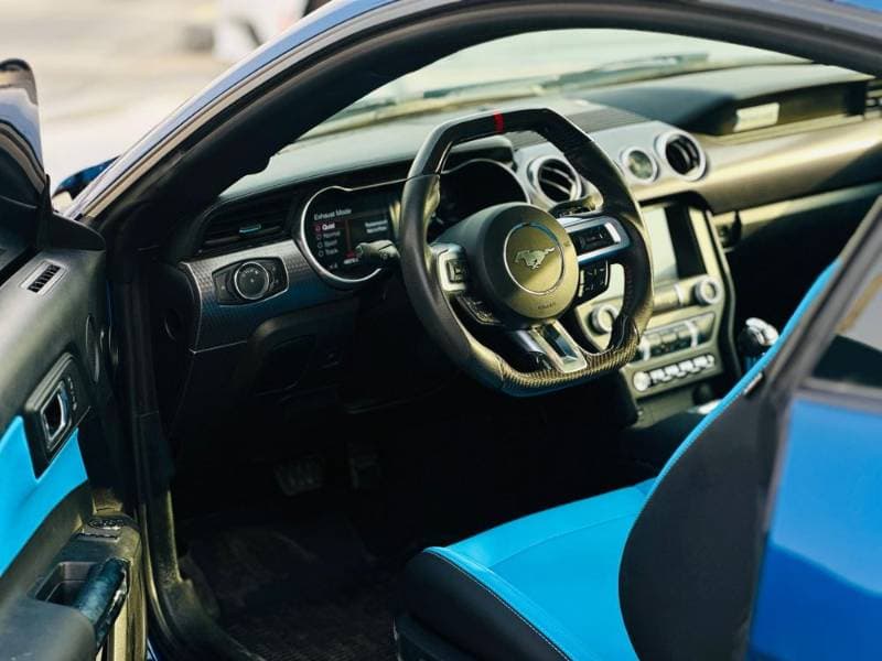 2022 Ford Mustang thumbnail 10