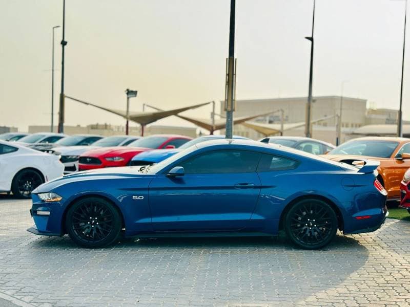 2022 Ford Mustang thumbnail 8