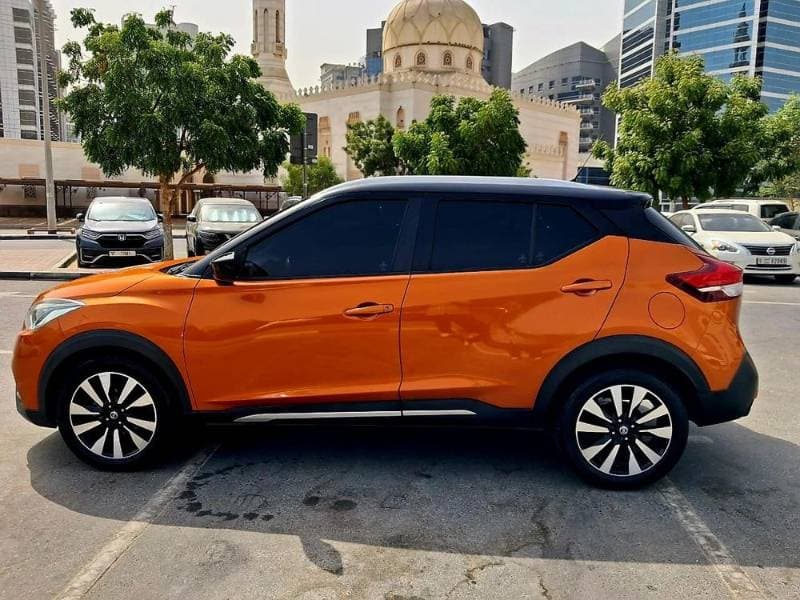 2019 Nissan Kicks thumbnail 3
