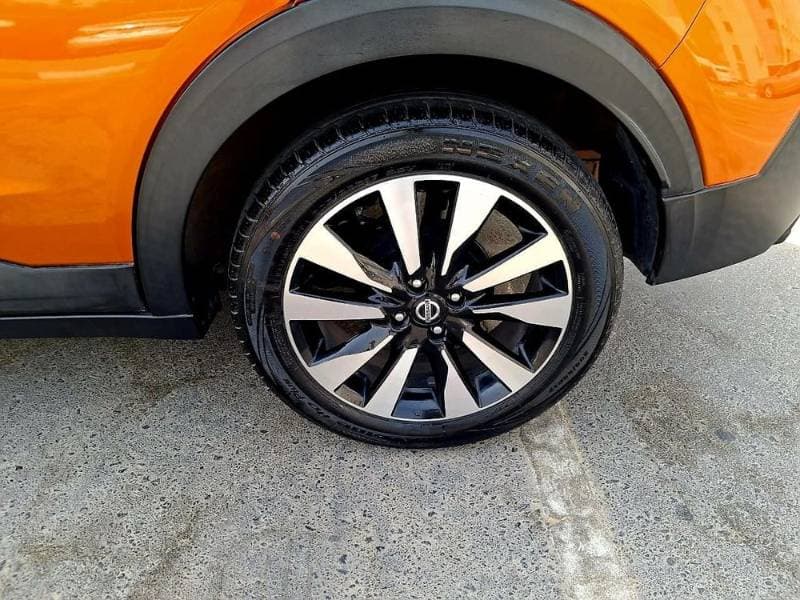 2019 Nissan Kicks thumbnail 4