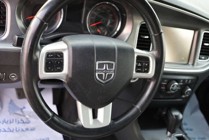 2013 Dodge Charger thumbnail 9