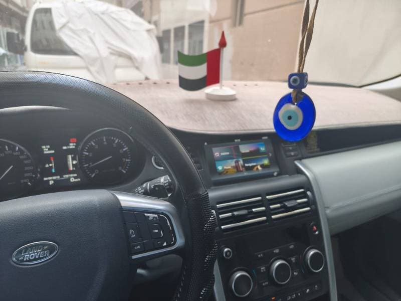 2016 Land Rover Discovery Sport thumbnail 3