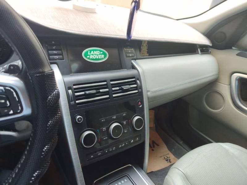 2016 Land Rover Discovery Sport thumbnail 8