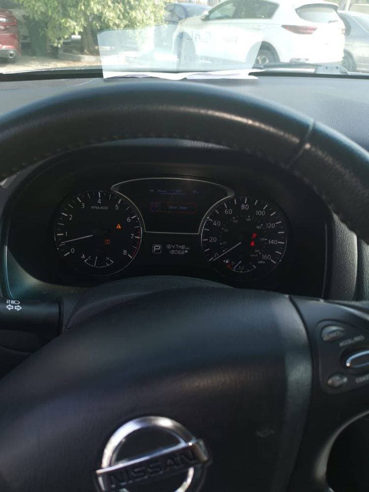 2013 Nissan Pathfinder thumbnail 5