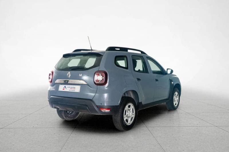 2024 Renault Duster thumbnail 3