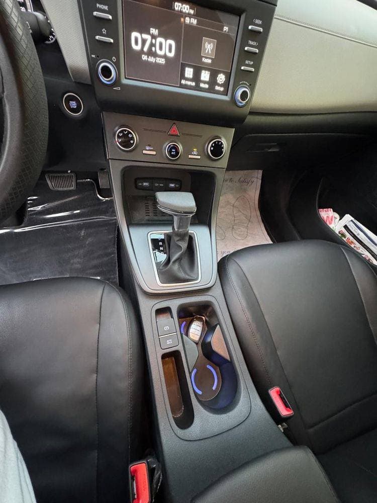 2023 Hyundai Creta thumbnail 4