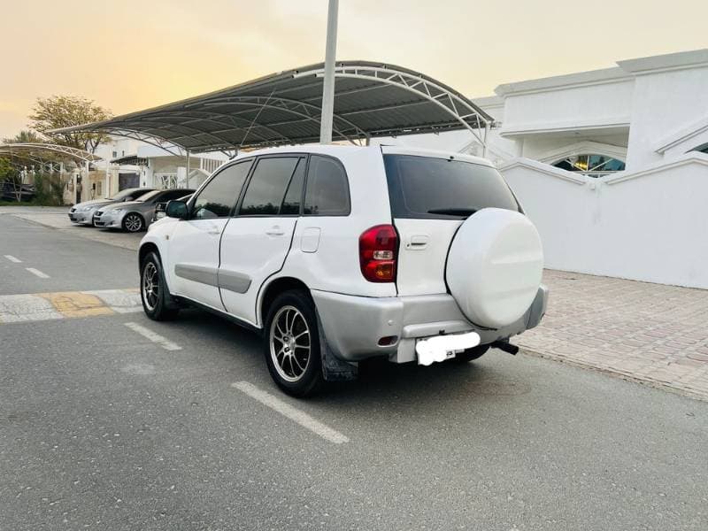 2005 Toyota Rav4 thumbnail 2