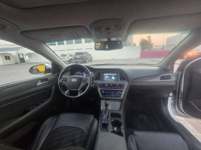 2017 Hyundai Sonata thumbnail 5