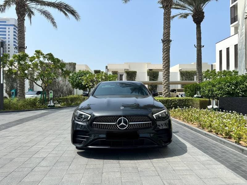 2021 Mercedes-Benz E-Class thumbnail 2