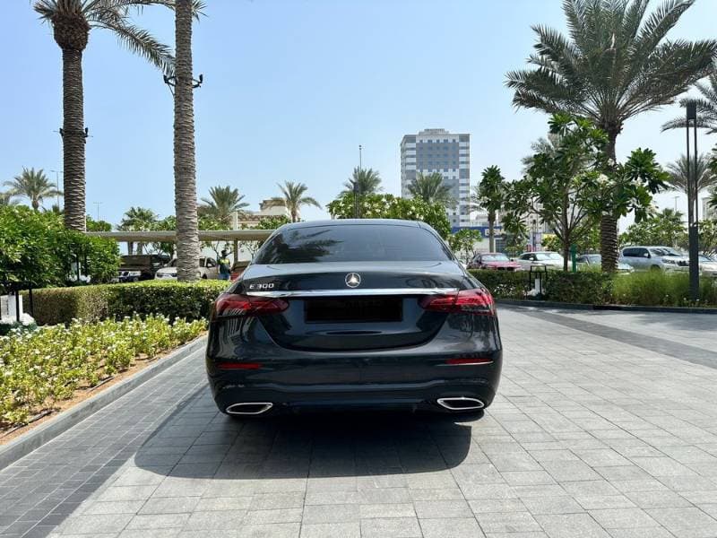 2021 Mercedes-Benz E-Class thumbnail 5
