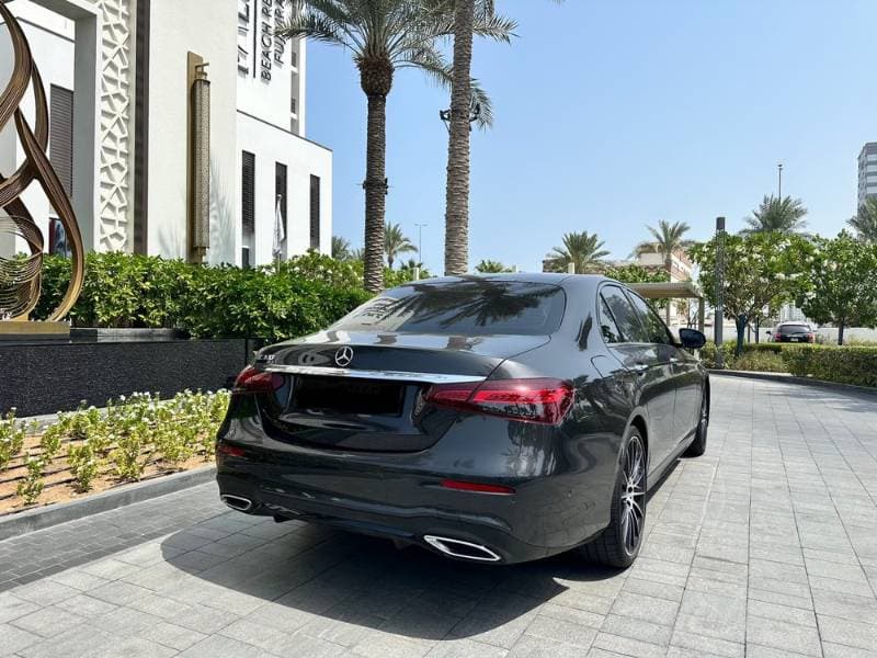 2021 Mercedes-Benz E-Class thumbnail 4