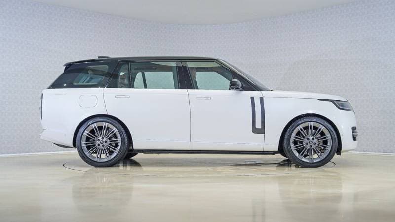 2022 Land Rover Range Rover thumbnail 3