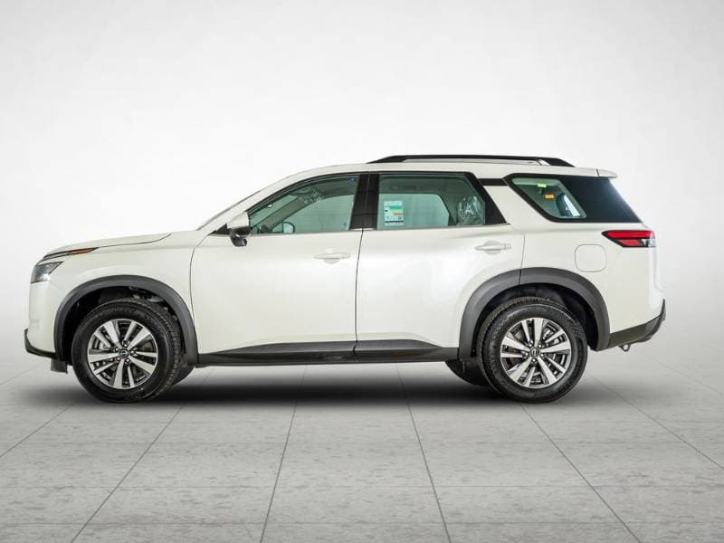 2024 Nissan Pathfinder thumbnail 6