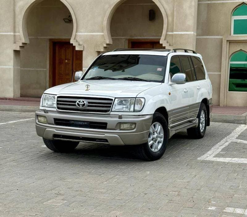 2005 Toyota Land Cruiser thumbnail 2