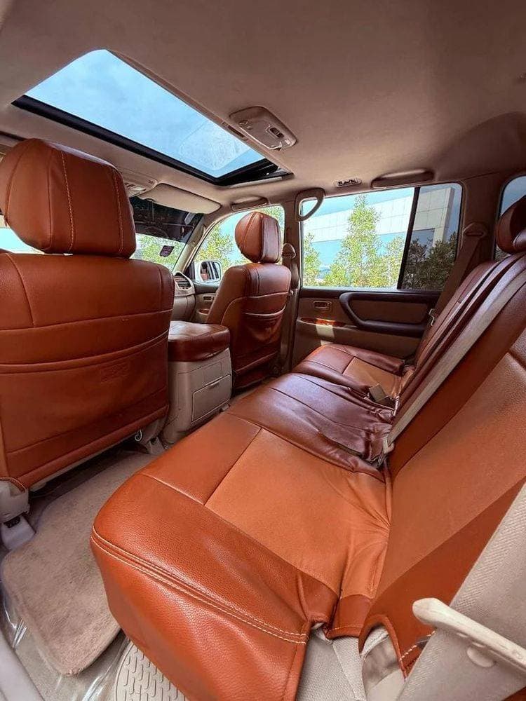 2005 Toyota Land Cruiser thumbnail 5