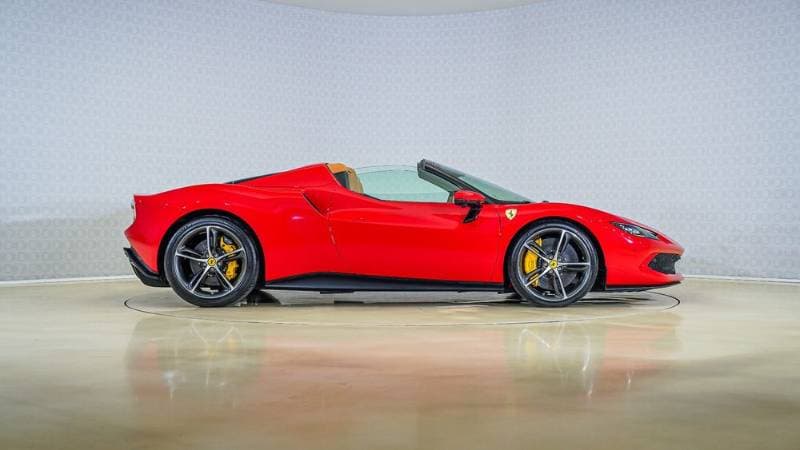 2024 Ferrari 296 GTS thumbnail 3