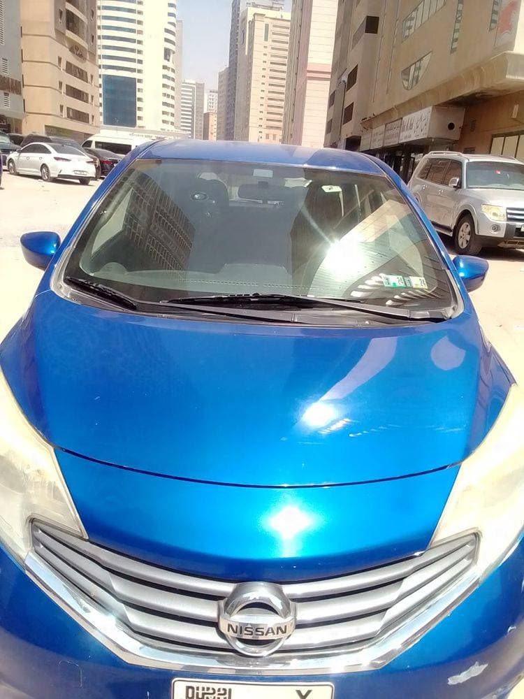 2016 Nissan Versa thumbnail 3