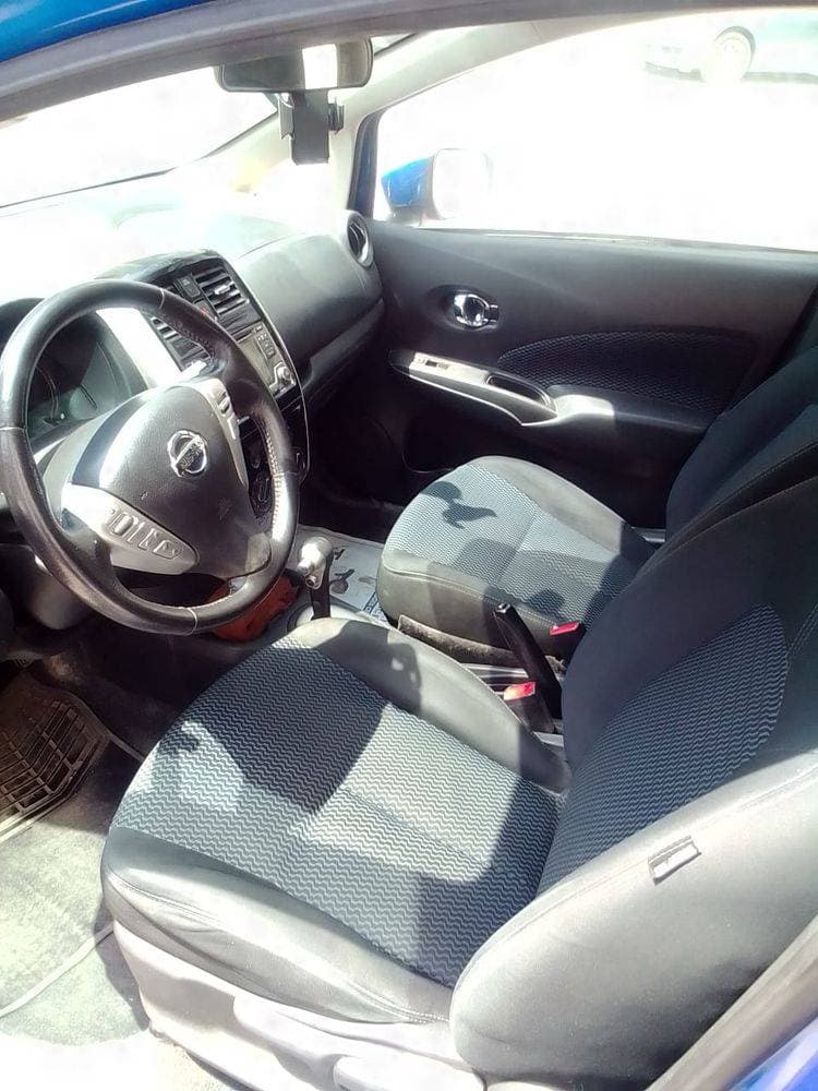 2016 Nissan Versa thumbnail 2
