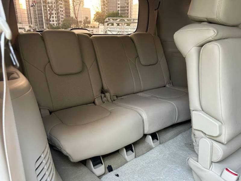 2017 Nissan Patrol thumbnail 3