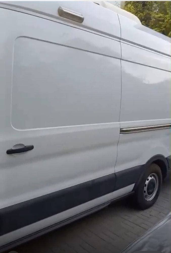 2020 Ford Transit thumbnail 4