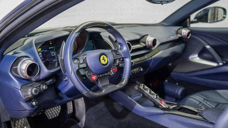 2018 Ferrari 812 Superfast thumbnail 5