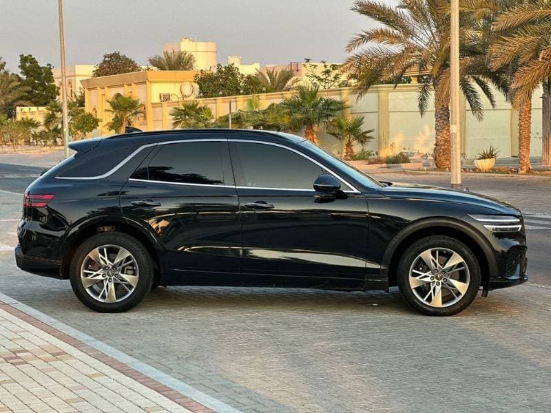 2022 Genesis GV70 thumbnail 3