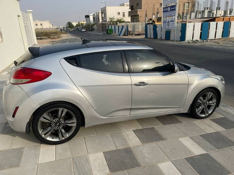 2012 Hyundai Veloster thumbnail 4