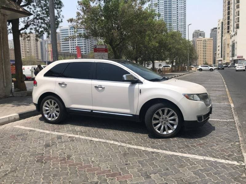2015 Lincoln MKX thumbnail 2