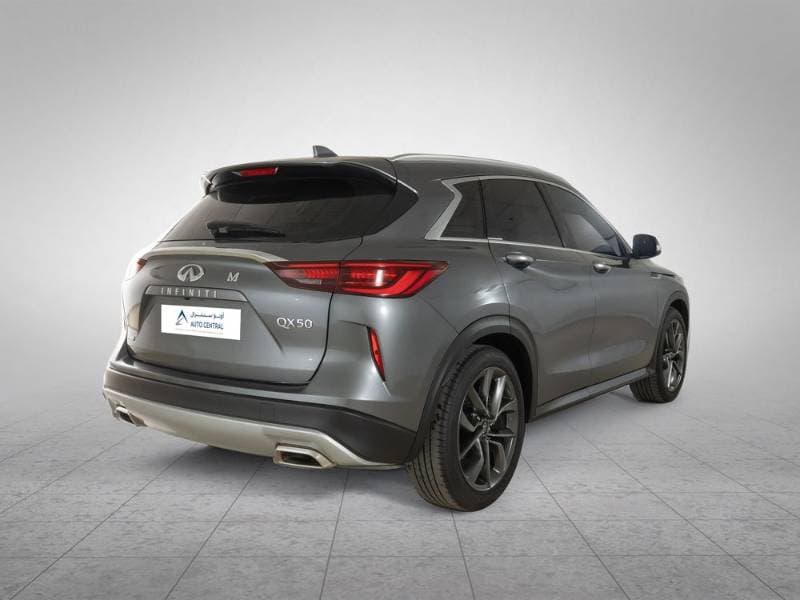 2023 Infiniti QX50 thumbnail 3