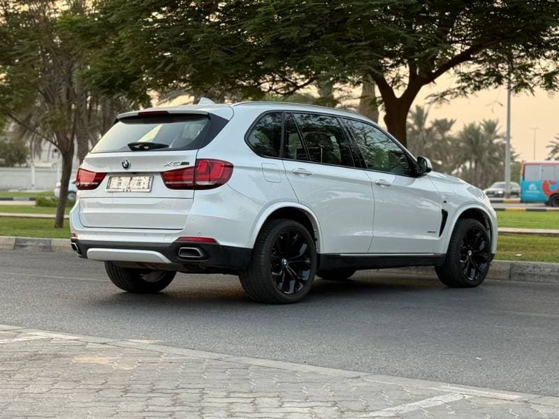 2017 BMW X5 thumbnail 9