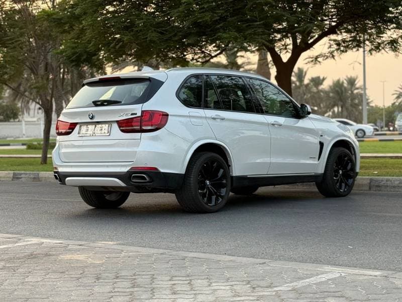 2017 BMW X5 thumbnail 10