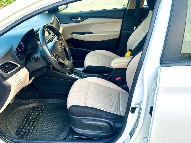 2020 Hyundai Accent thumbnail 2