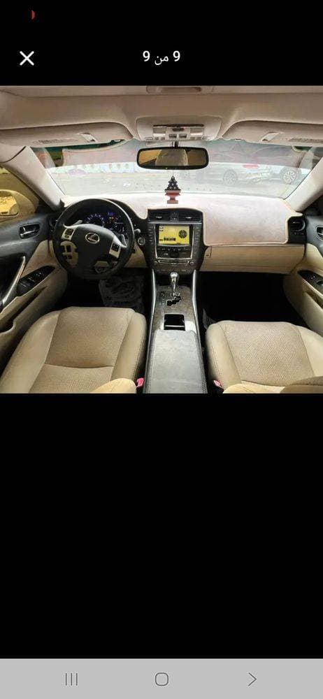 2011 Lexus IS 350 thumbnail 4