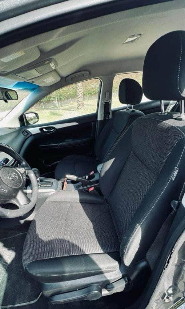 2019 Nissan Sentra thumbnail 3